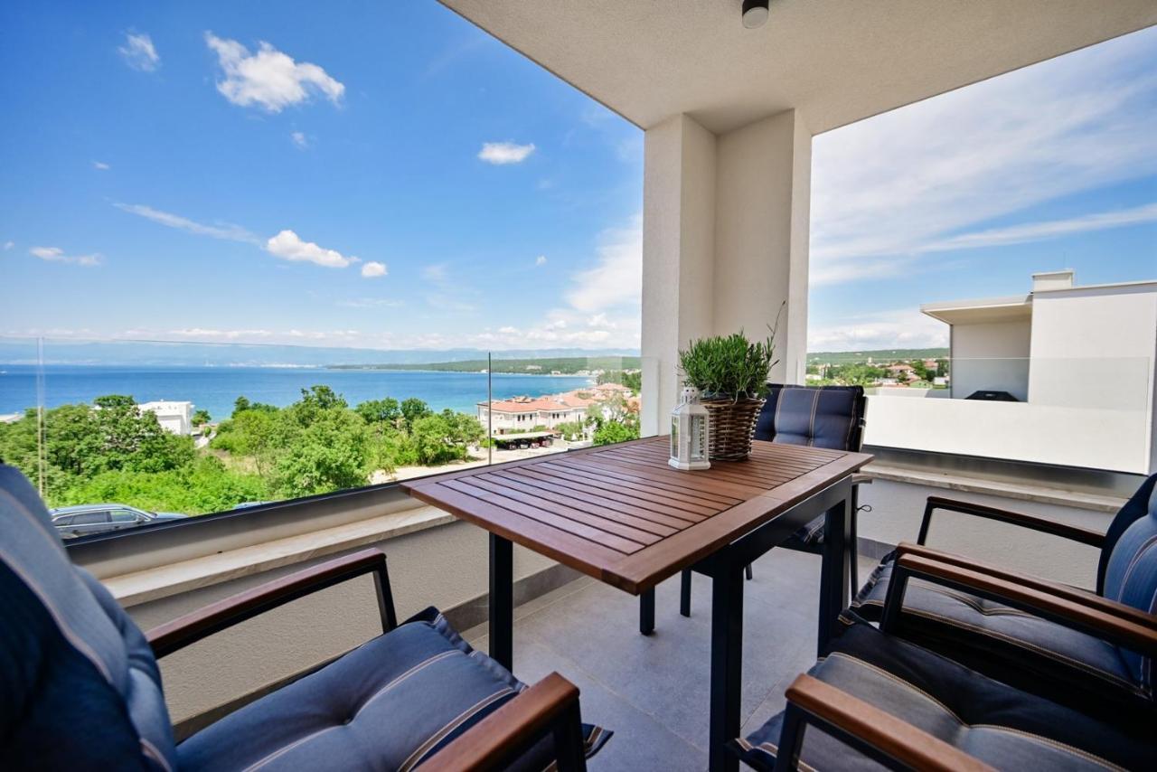 Apartments Sea & Stone Malinska Ngoại thất bức ảnh