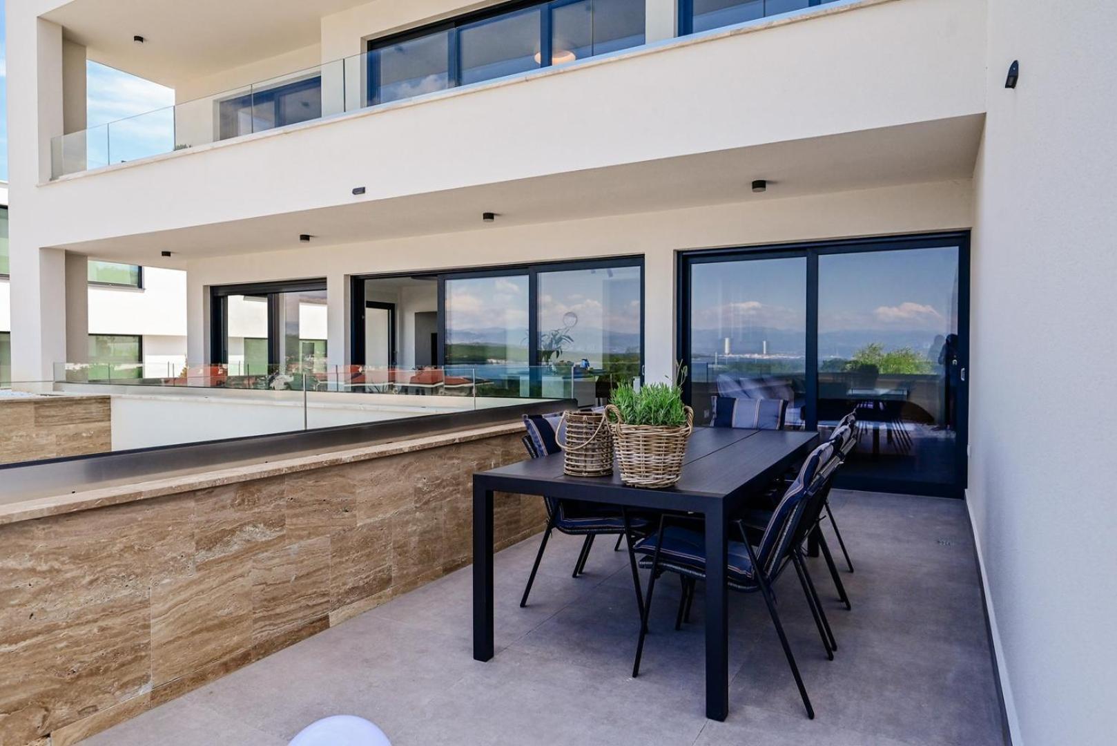 Apartments Sea & Stone Malinska Ngoại thất bức ảnh