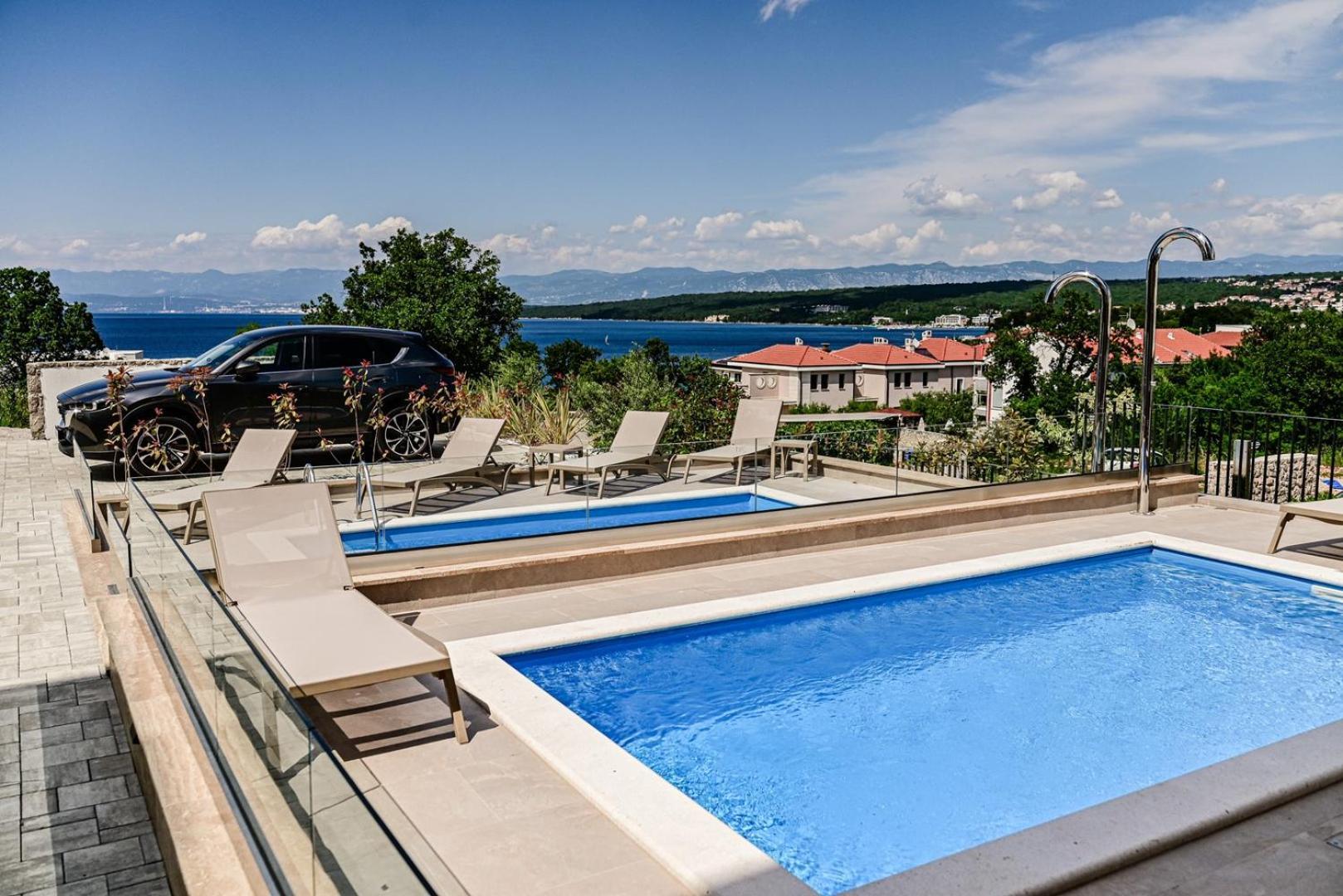 Apartments Sea & Stone Malinska Ngoại thất bức ảnh